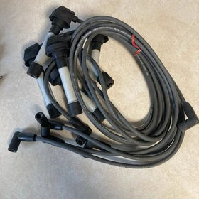 Bosch 09714 Premium Ignition wire set. 6 new spark plugs included. Bosch 09714 Premium Ignition wire set. 6 new spark plugs included.